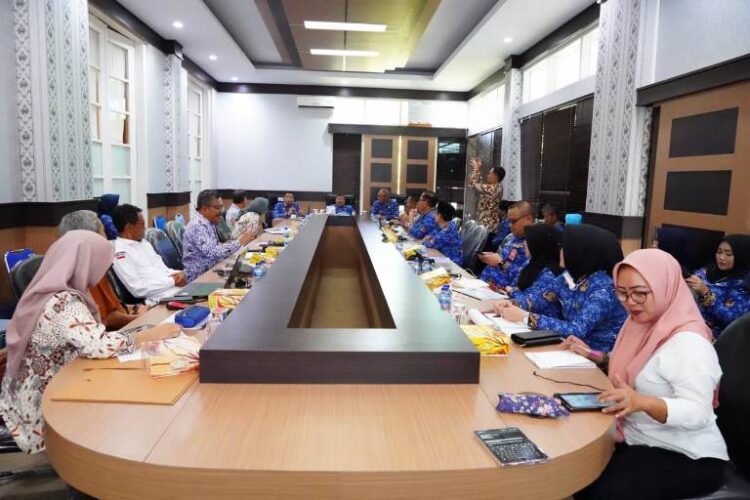 Pemkab Garut Jajaki Rencana Investasi Industri Alas Kaki Dan Sepatu Olahraga