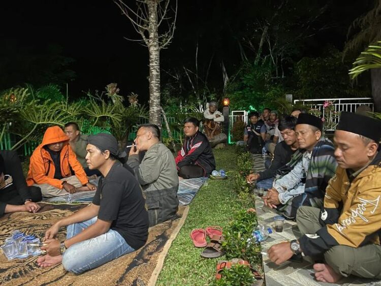 Wabup Garut Hadir Di Tengah-tengah Masyarakat Untuk Tampung Aspirasi Hingga Berdiskusi