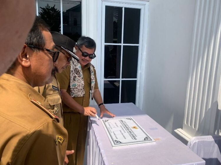 Bupati Garut Resmikan Kantor Kepala Desa Jayaraga