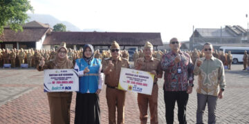 Tekan Angka Kematian Ibu dan Bayi, Pemkab Garut Terima Bantuan Portable USG dari PLN dan BCA