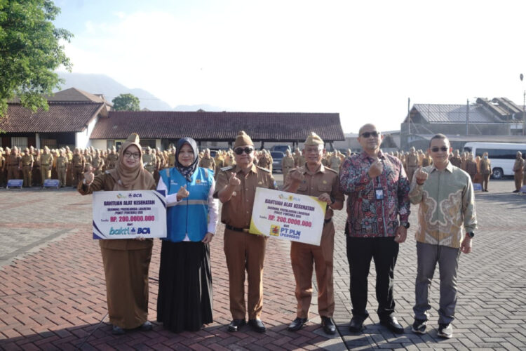 Tekan Angka Kematian Ibu dan Bayi, Pemkab Garut Terima Bantuan Portable USG dari PLN dan BCA
